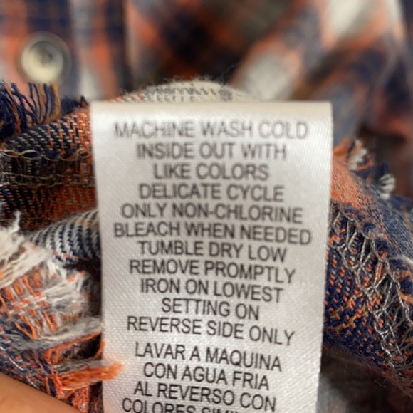 Democracy Women's Orange & Blue Plaid Button-Down Shirt Frayed Hem size Large - Picture 9 of 9